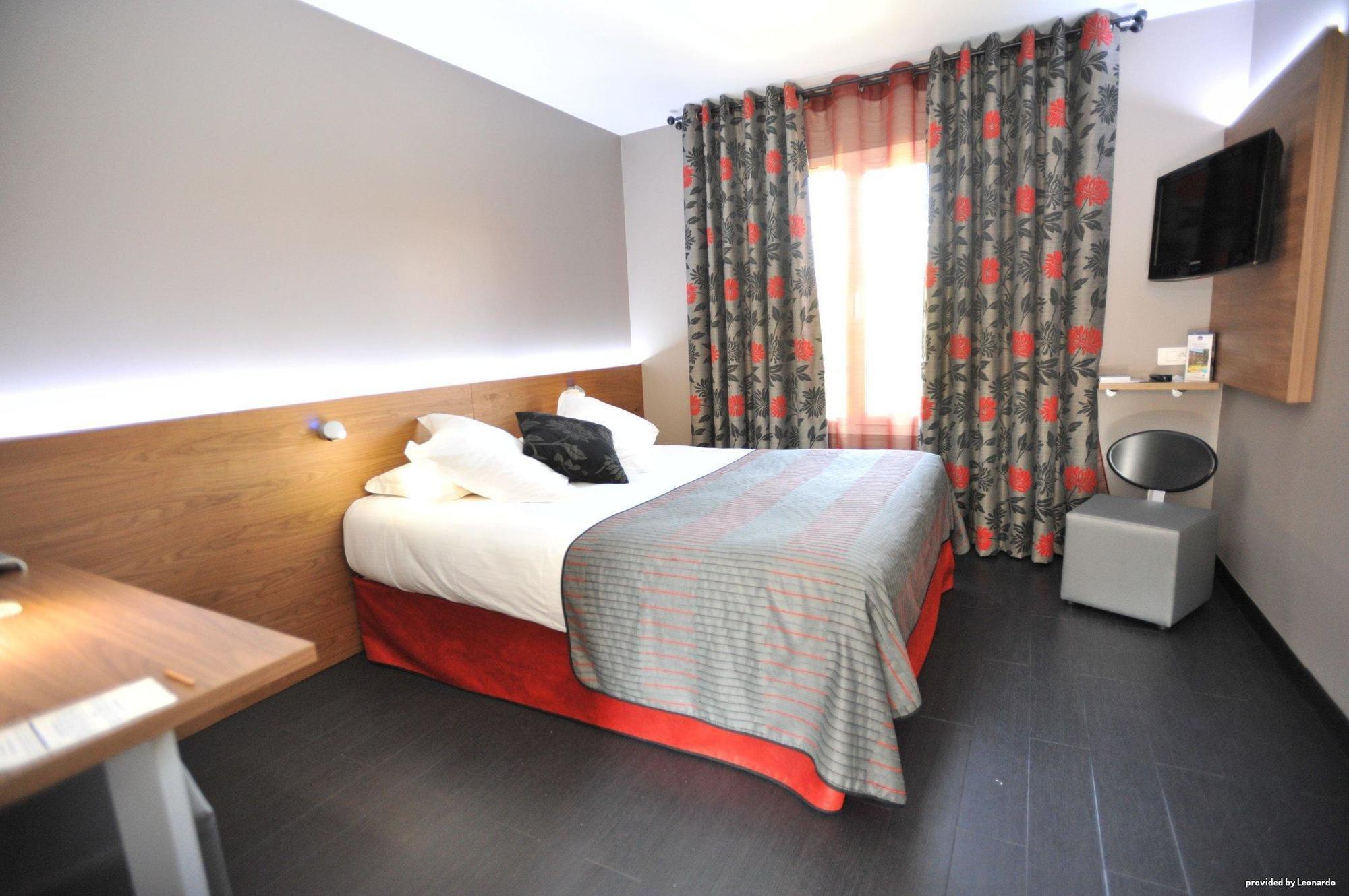 Hotel Full Colors Craponne Room photo